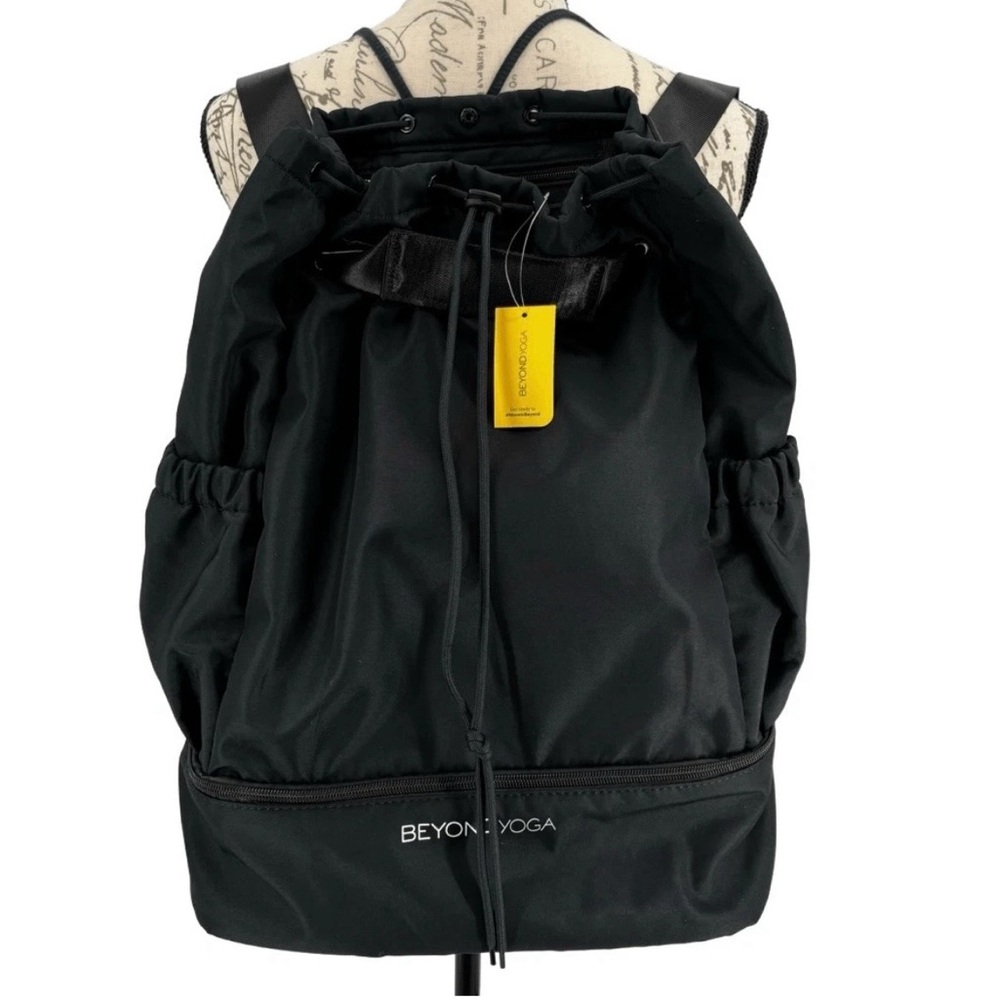 Bundle: BEYOND YOGA Convertible Backpack Gym Bag + 2 blocks & Yoga Strap NWT